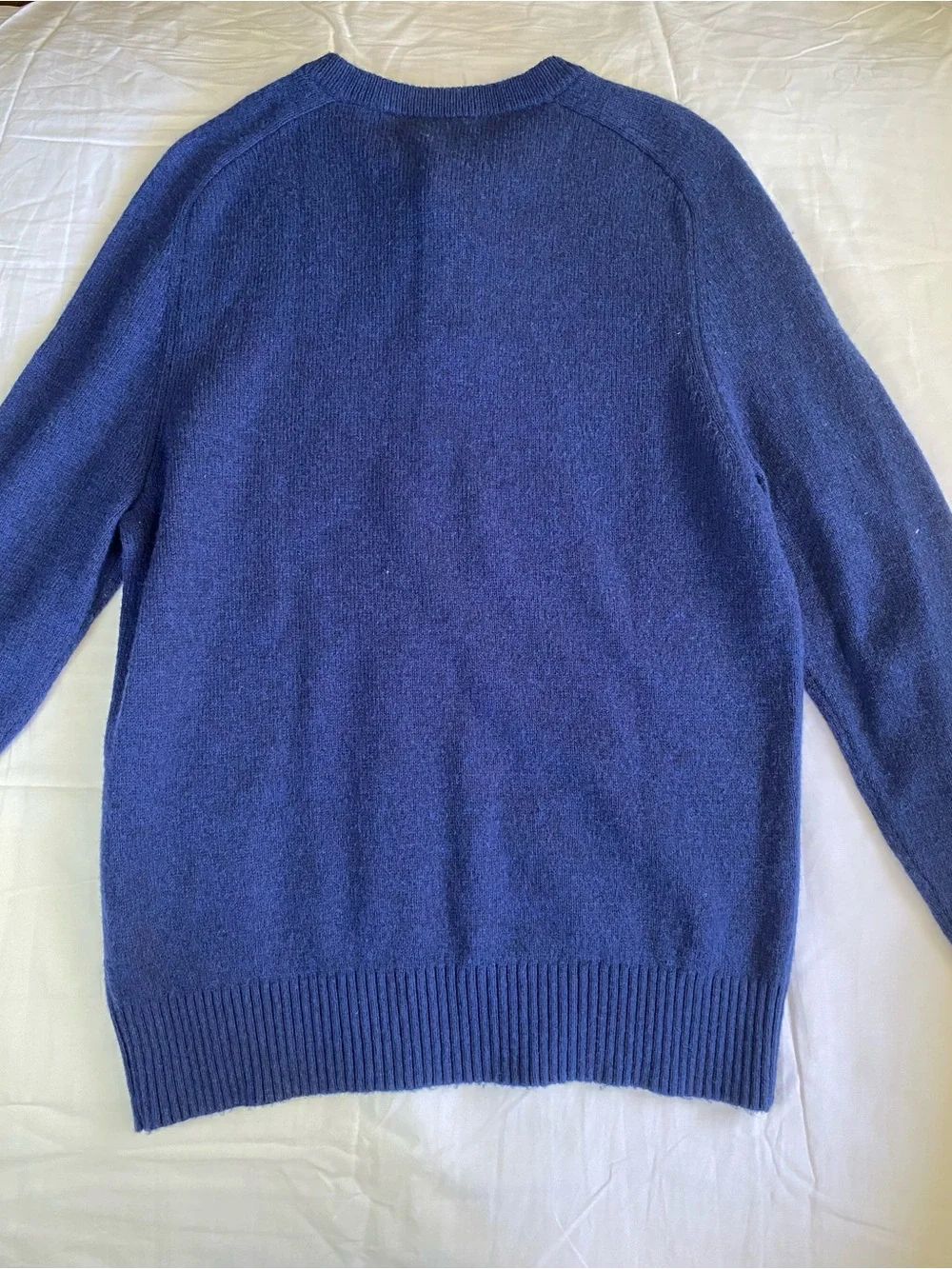 J. Crew Men’s Blue Henley Sweater size Medium